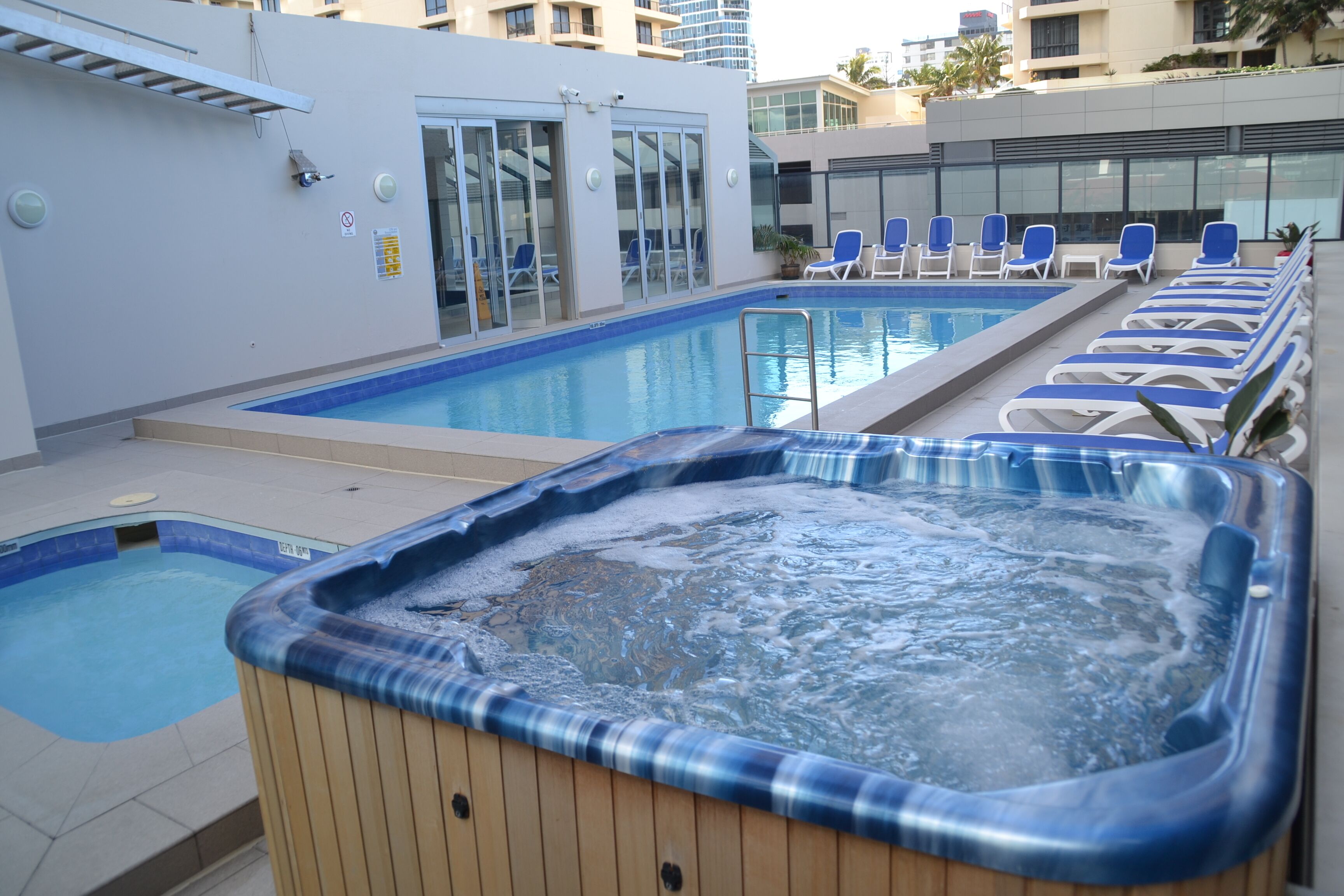 Luxury 1 BR Ocean View Apartment Free WIFI netflix  — image 5