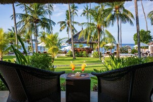Bungalow, Garden View | Terrace/patio