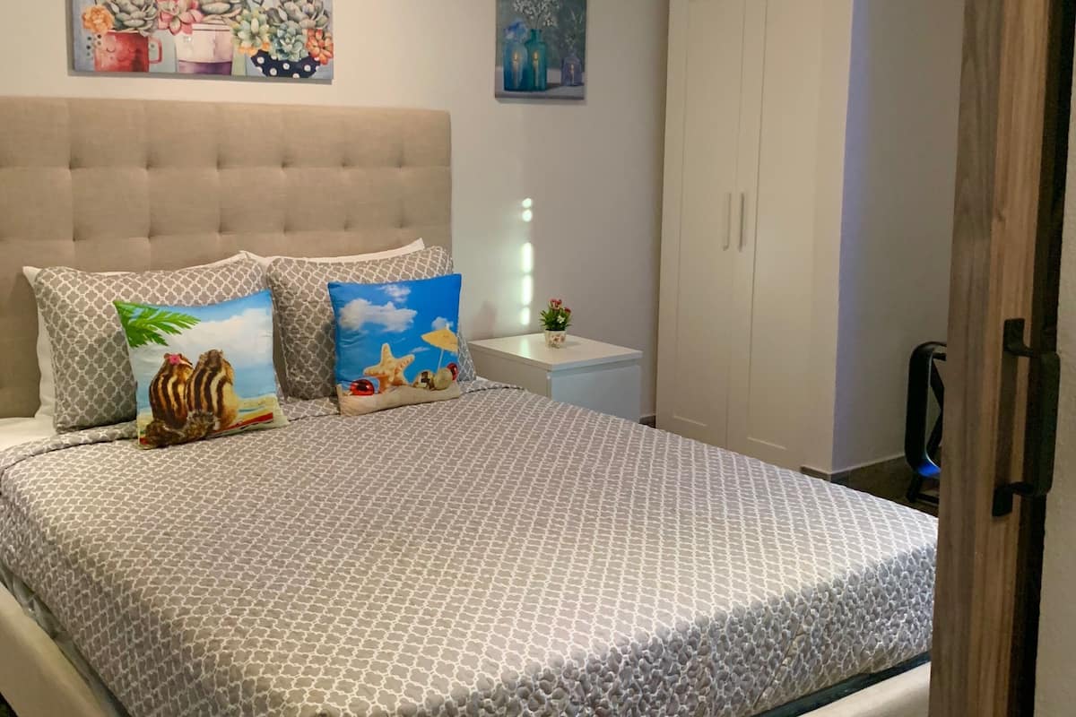 Club Double Room | 1 bedroom, individually decorated, individually furnished