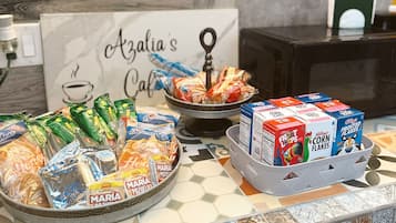 Free daily continental breakfast