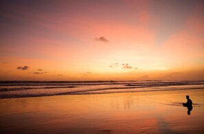 Beach nearby - Astera Villa Seminyak by Ini Vie Hospitality (Legian)