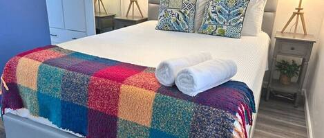 1 bedroom, desk, iron/ironing board, travel cot