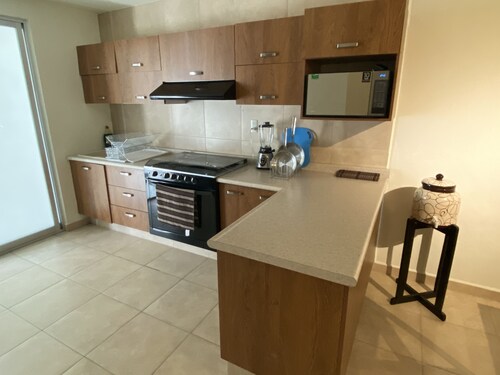 Departamento de Lujo Av Tercer Milenio