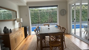 Dining - FREE NIGHT. Pay for 2 stay for 3 (Narrawallee)