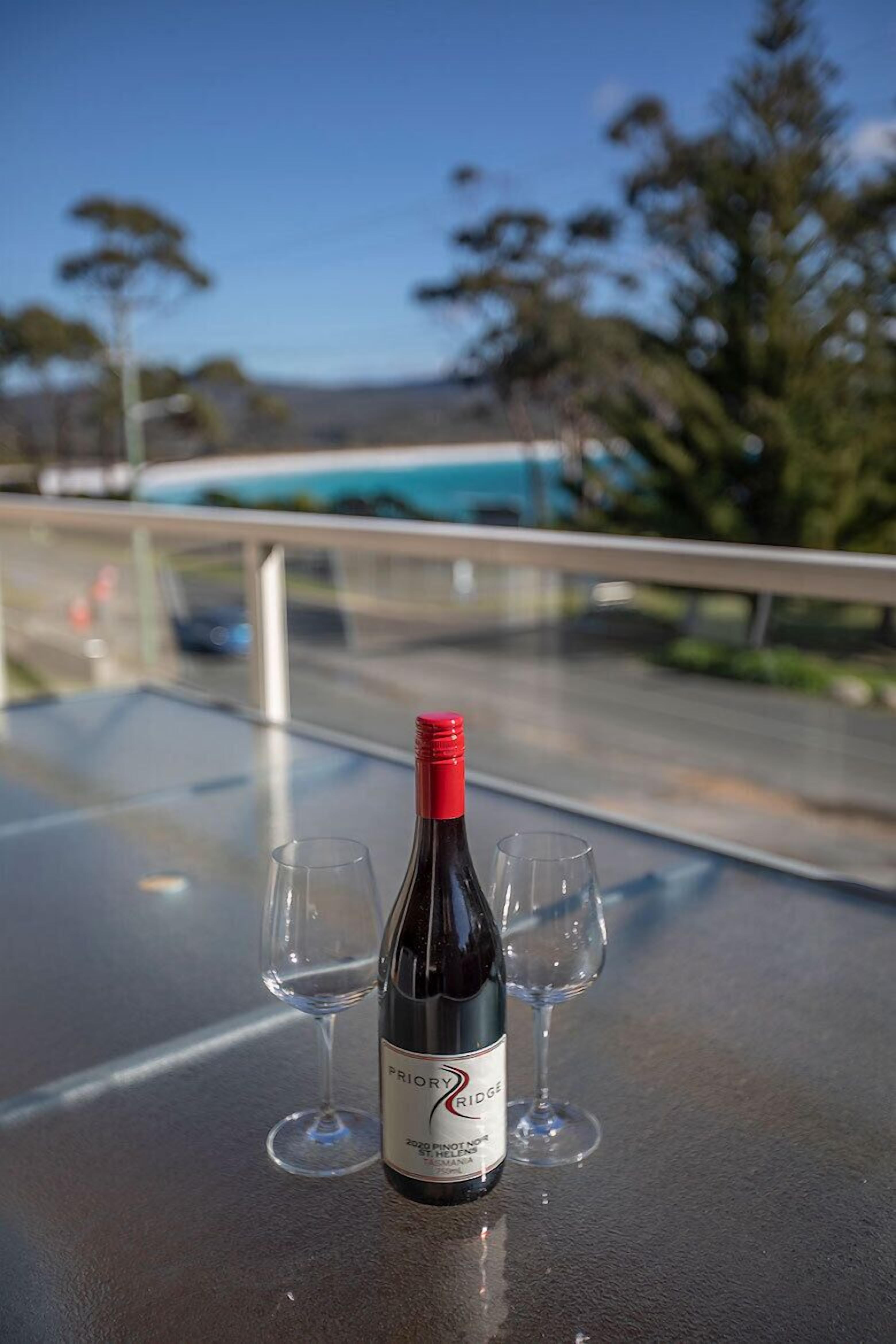 Seaview Apartment Bay of Fires — image 13