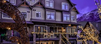 ⭐⭐⭐⭐⭐Chakras by Samsara Resort|Private Hot Tub|Private Entry|Panorama Top View|4