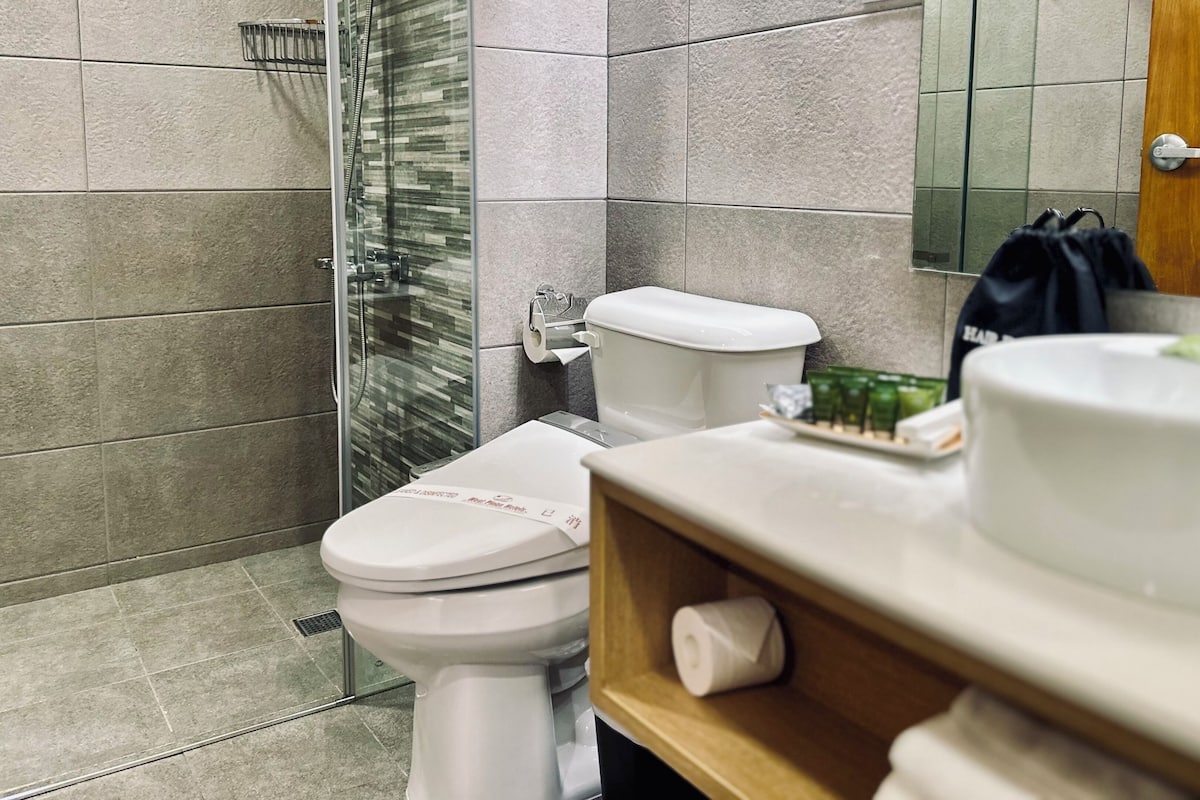 rainfall showerhead, free toiletries, hair dryer, bathrobes