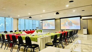 Meeting facility - West Plaza Hotel at Lebuu Street (Koror)