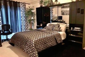 8 bedrooms, iron/ironing board, free WiFi, bed sheets