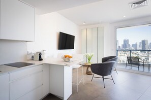 Living Area, kitchenette 