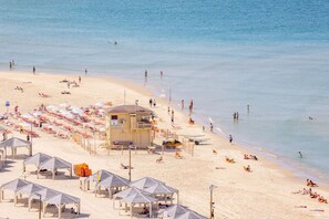 Beach - Magnificent Sea-View Panorama Apt by Sea N' Rent (Tel Aviv-Yafo)