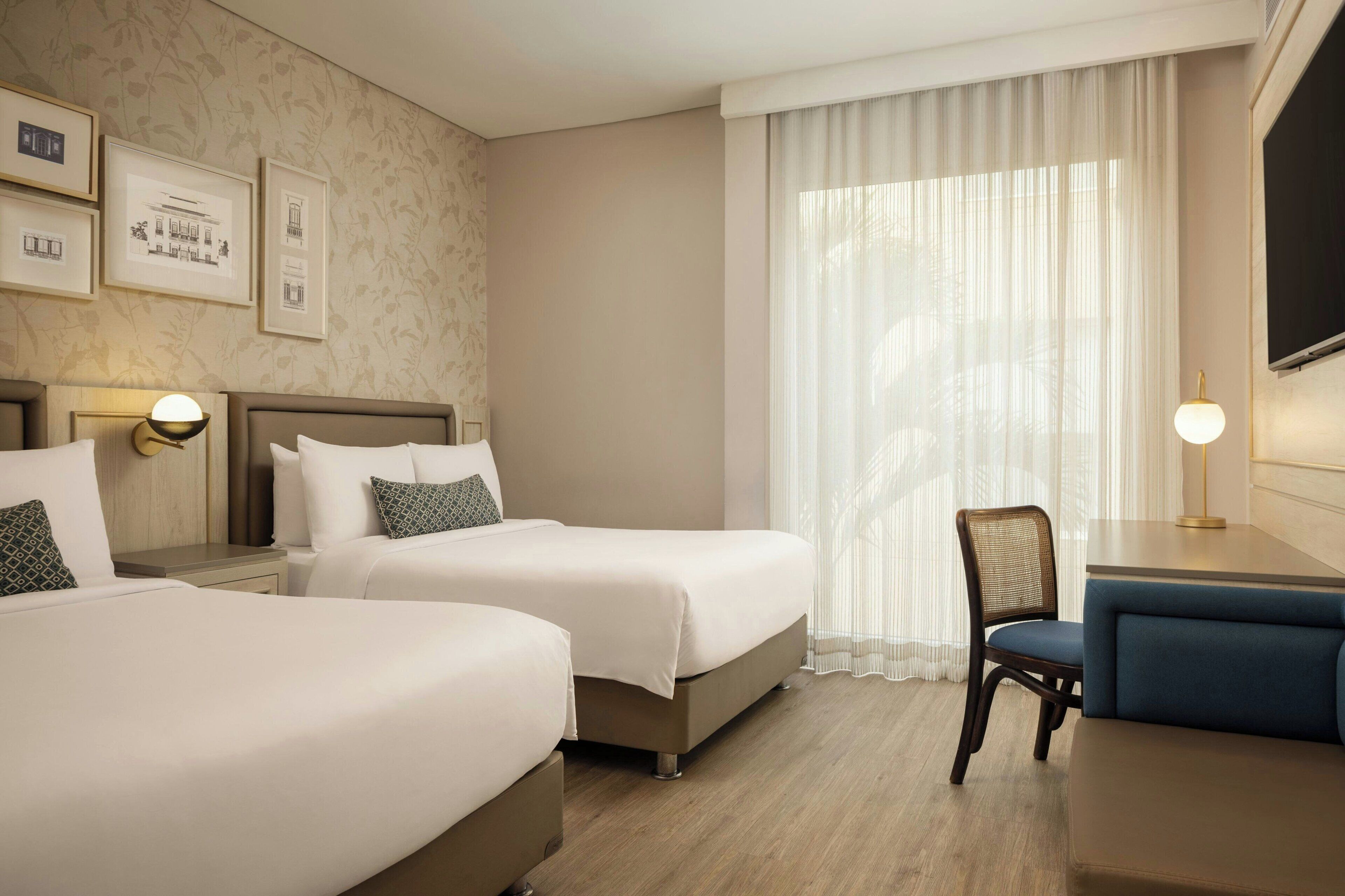 客房, 2 張單人床 | 低過敏寢具、迷你吧、客房內保險箱、布置獨特