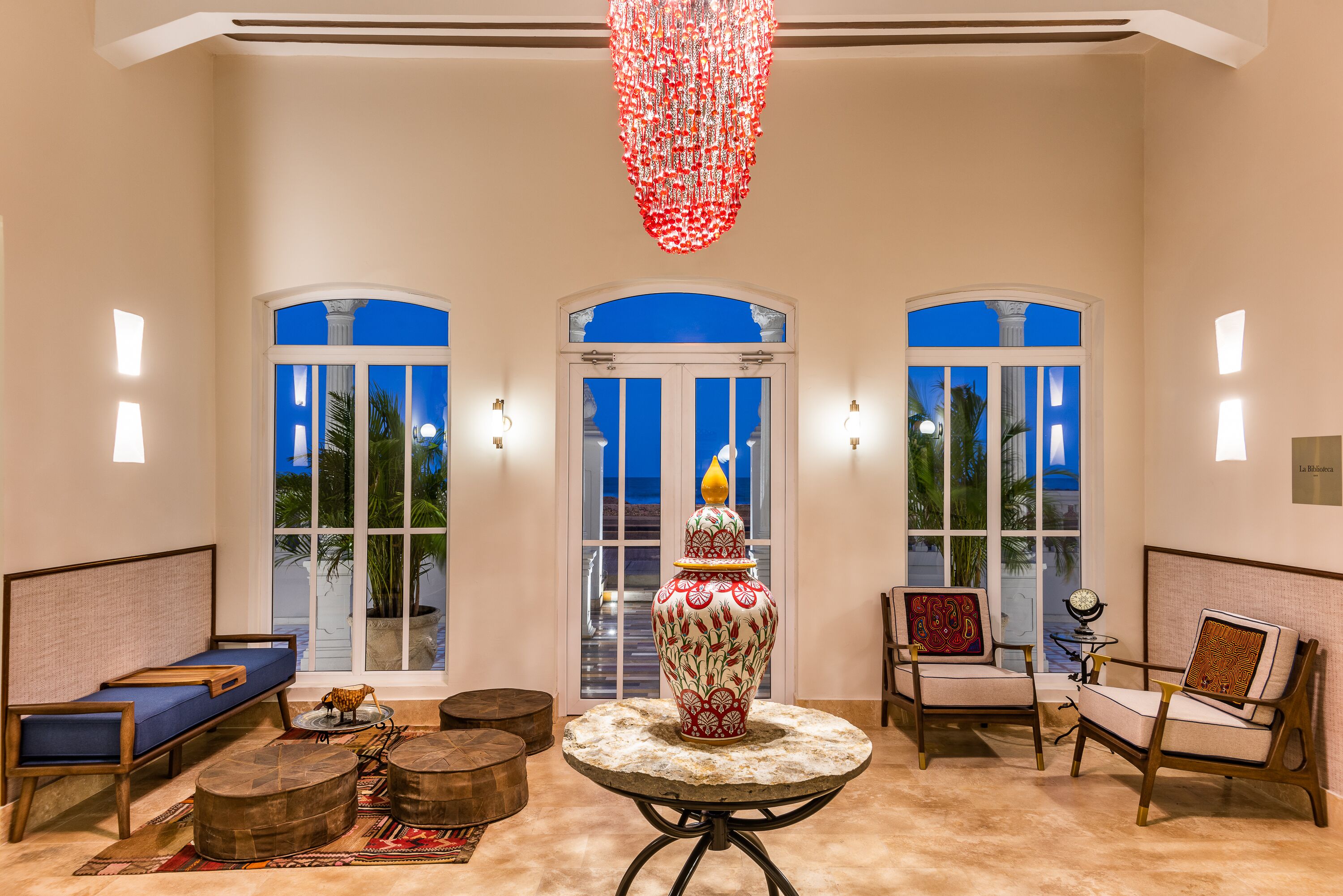 ロビー応接スペース