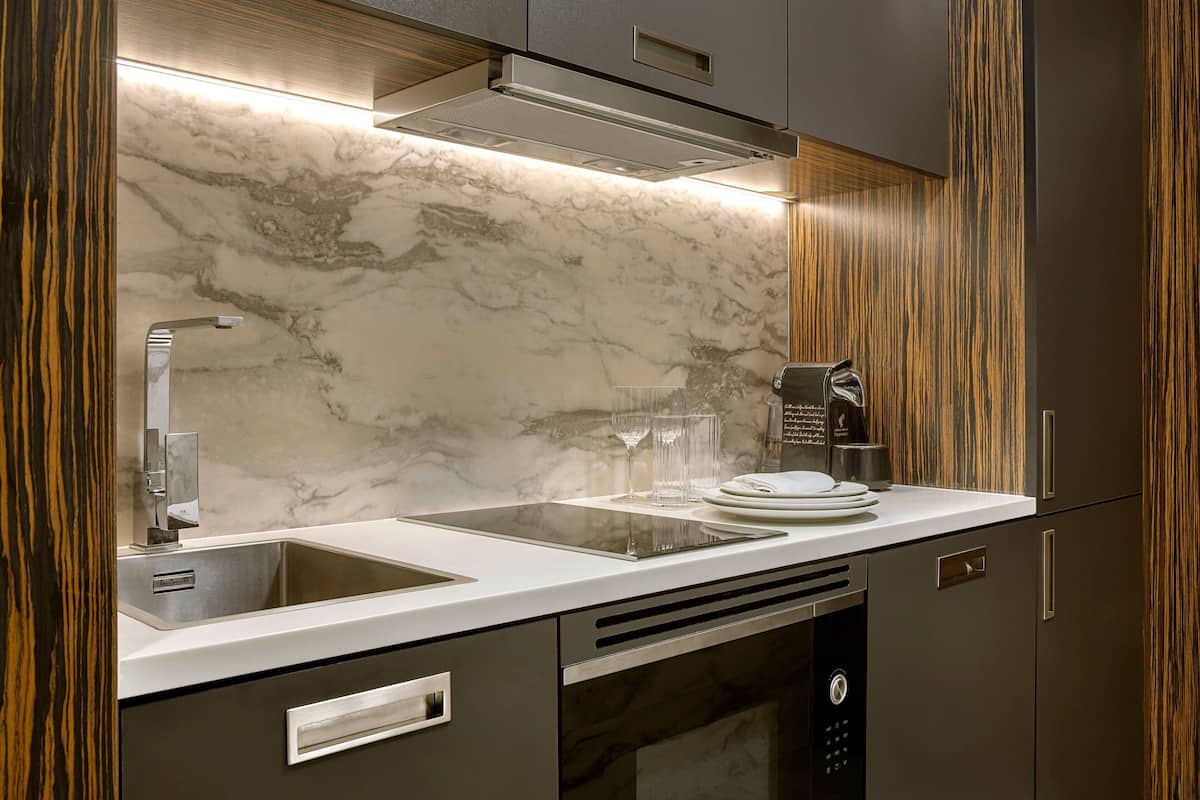 executive suite, 1 king bed | private kitchen | espresso maker, coffee/tea maker