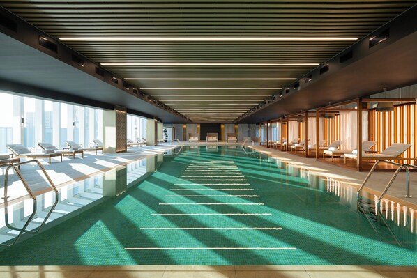 Indoor pool - Sheraton Astana Hotel  (Astana)