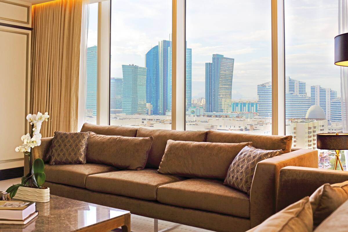 presidential suite, 1 double bed | 1 bedroom, hypo-allergenic bedding, minibar, in-room safe