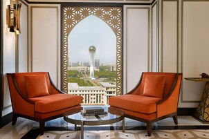 Presidential Suite, 1 Double Bed | Hypo-allergenic bedding, minibar, in-room safe, desk