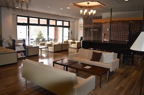 Lobby - The Gran Resort Elegante Karuizawa (Karuizawa)