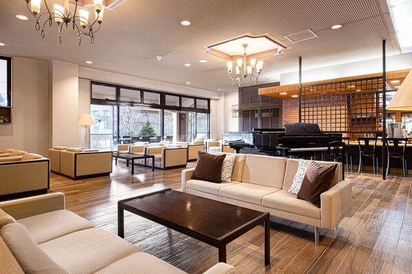 Coin salon dans le hall