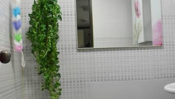 Deluxe-Zimmer, Kochnische (1-1) | Badezimmer