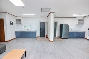 Business Room (Tulip) | Living area
