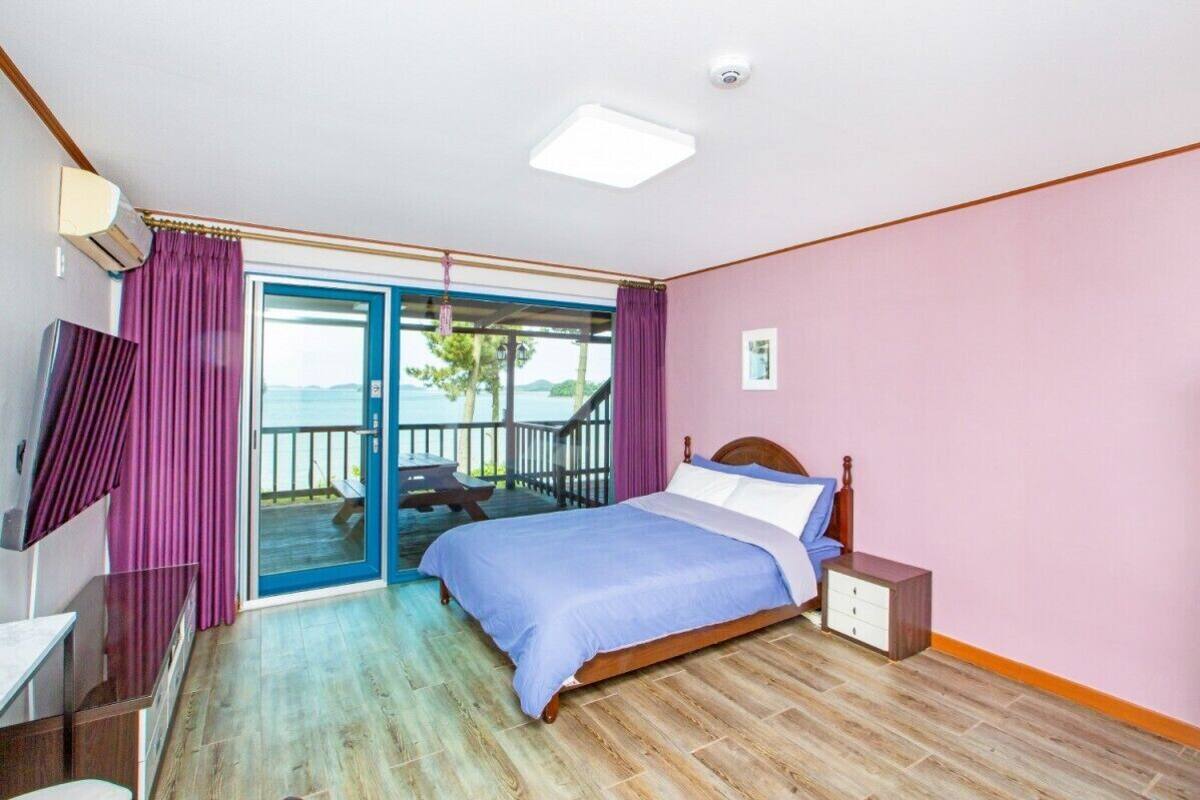 Basic Room (BaekHap) | WiFi (free), bed sheets