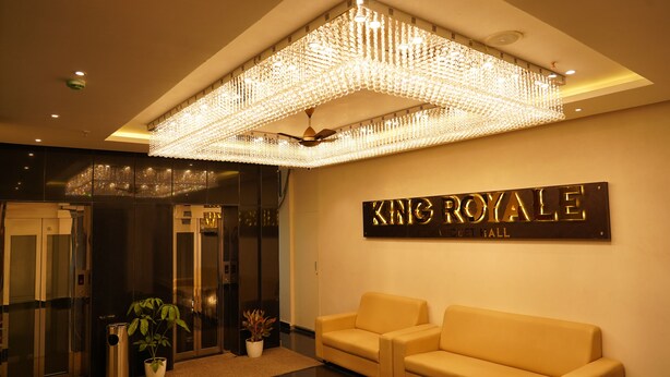 Lobby sitting area - Hotel Royal Benza (Vijayawada)