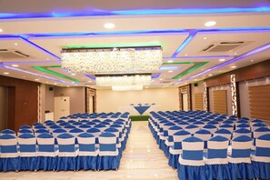 Banquet hall - Hotel Royal Benza (Vijayawada)