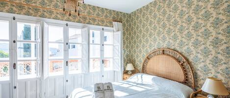 3 bedrooms, iron/ironing board, travel cot, WiFi