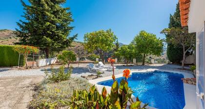 El Olivo de Macharaviaya by Ruralidays