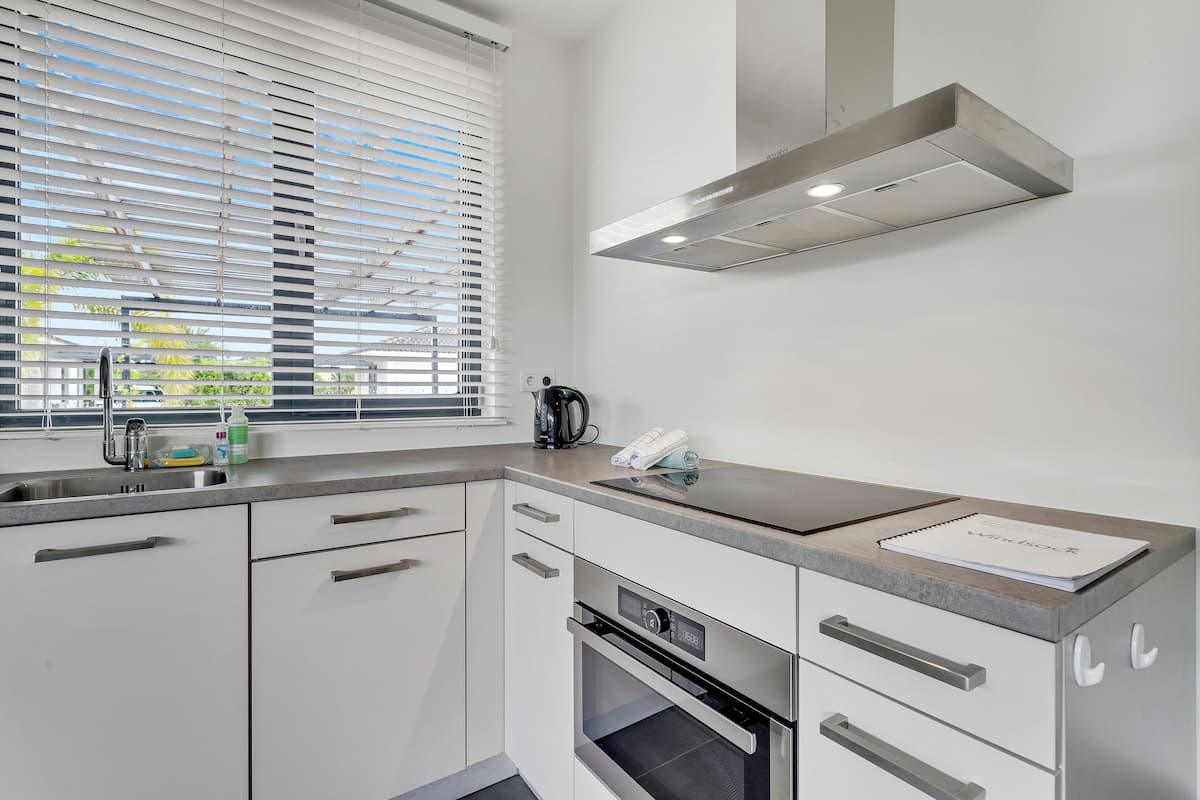 deluxe villa, 3 bedrooms, private pool | private kitchen | coffee/tea maker, electric kettle, high chair