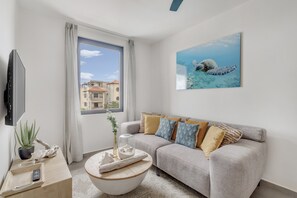 Télévision à écran plat de 43 pouces avec chaînes par câble, télévision