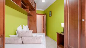 2 camere, ferro/asse da stiro, Wi-Fi gratuito, lenzuola