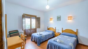 2 bedrooms, iron/ironing board, travel cot, WiFi