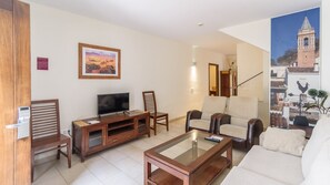 TV - Ardales 8 pax by Ruralidays (Málaga)