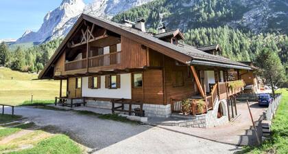 Beautiful apartment in villa for 3 guests with WIFI, TV and pets allowed