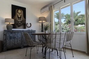 Dining - Large and comfortable villa  with heated pool in Moraira, Costa Blanca, Spain for 8 persons (Moraira)