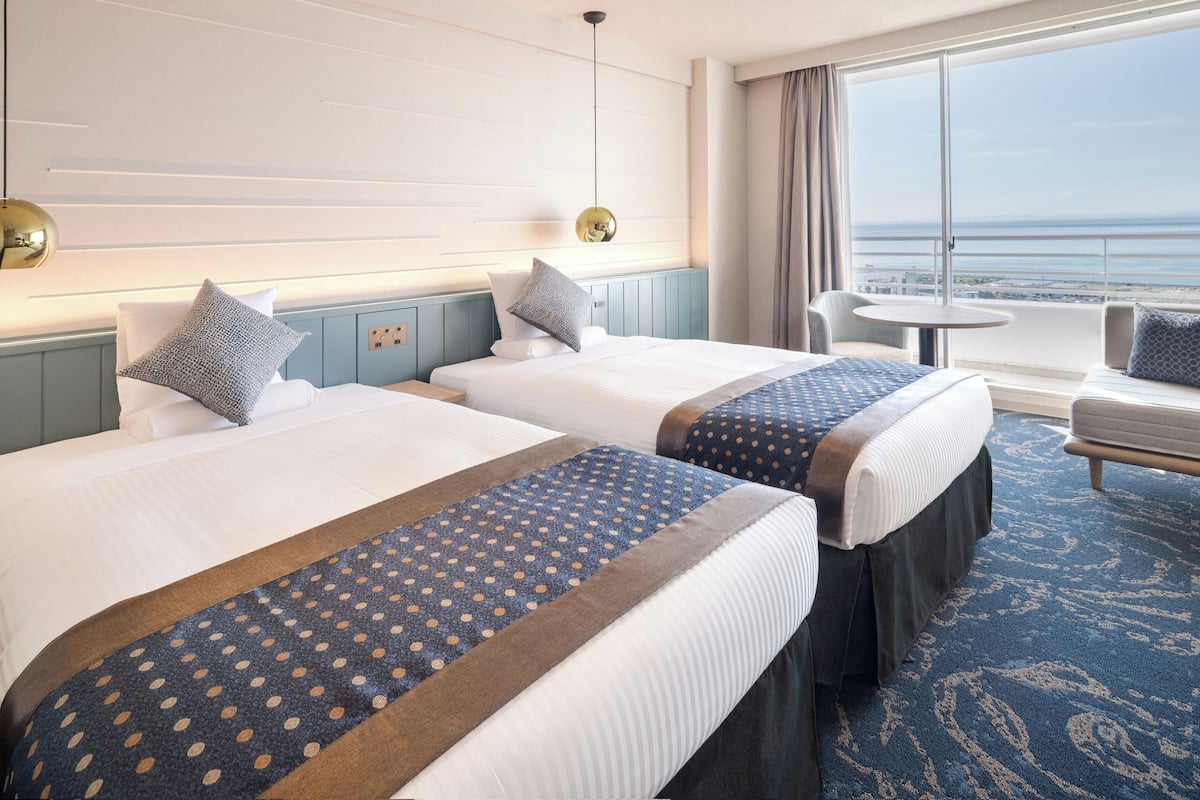 Superior Twin Room, Non Smoking, Ocean View (with Private Bathroom) | 1 bedroom, in-room safe, bed sheets