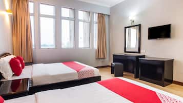 Superior suite | Een bureau, een strijkplank/strijkijzer, gratis wifi