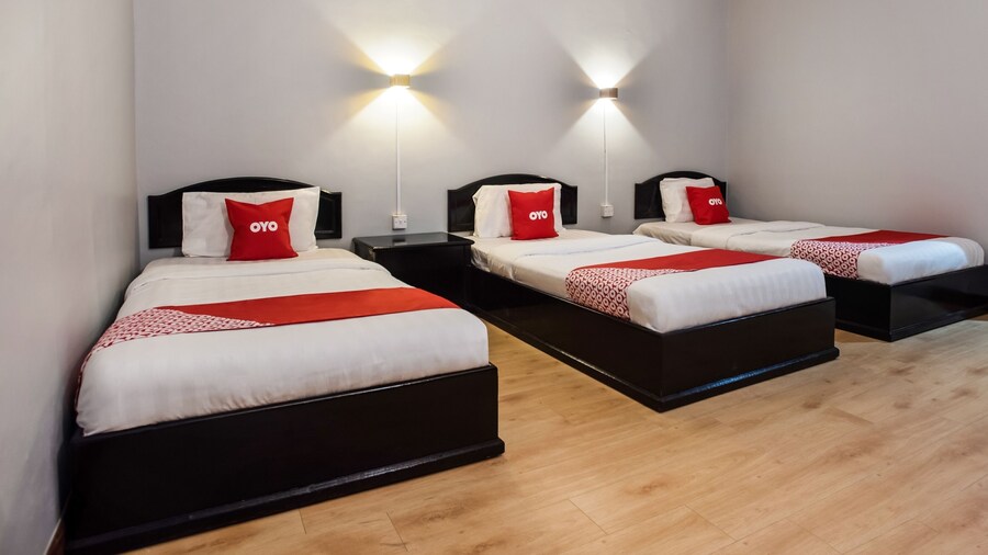 OYO 89568 Mangrove Hotel