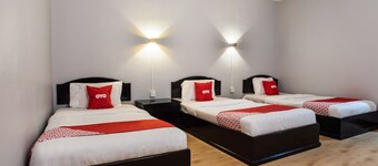 OYO 89568 Mangrove Hotel