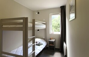 1 chambre, Wi-Fi gratuit, draps fournis