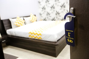 In-room safe, desk, free WiFi, bed sheets - Bharat Regency (Bhopal)