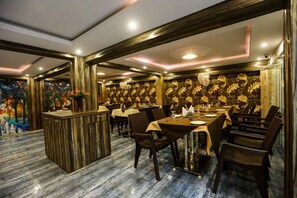 Restaurant - Bharat Regency (Bhopal)