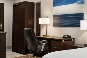 Room, 1 Queen Bed, Non Smoking (Efficiency) | Individually furnished, desk, laptop workspace, iron/ironing board - Days Inn by Wyndham Wainwright (Wainwright)