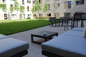 Sun deck - MASEVEN München Messe Dornach (Aschheim)