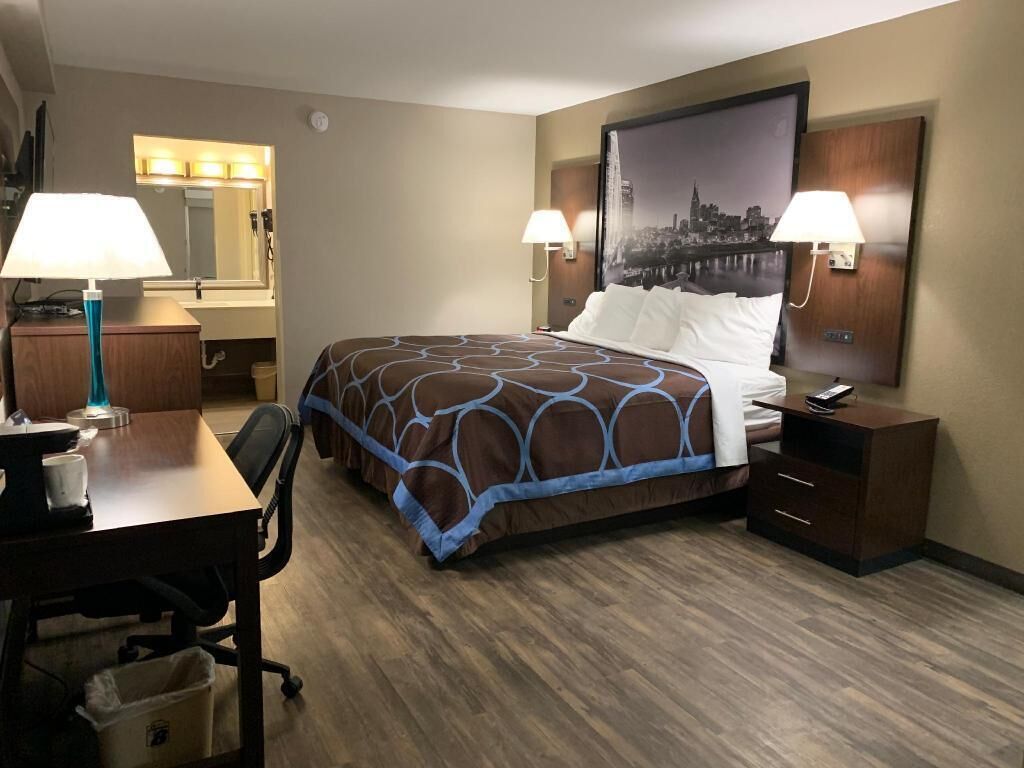 Decoración personalizada, muebles diferentes y escritorio 