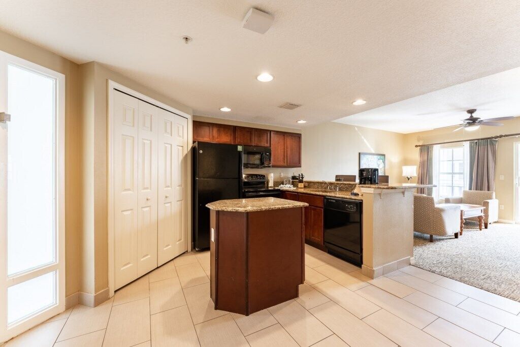 Lush Club Wyndham Cypress Palms, 2 Bedroom Condo