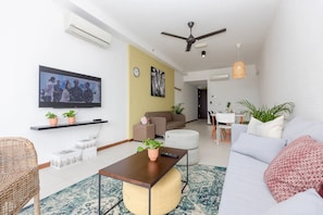Flat-screen TV - Landmark by Katana by Sanguine (George Town)