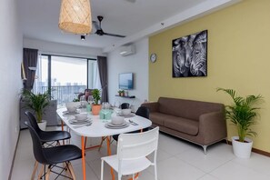 In-room dining - Landmark by Katana by Sanguine (George Town)